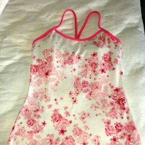 Lululemon Y Tank - floral size 6